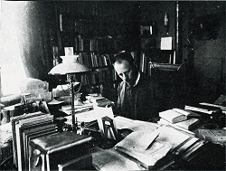 Albert Verwey in zijn werkkamer, Villa Nova, Noordwijk aan Zee, 1910