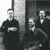 Alexander A.M. Stols, Jan van Krimpen en Jan Greshoff (v.l.n.r.), Laren, 1926 (Collectie Letterkundig Museum).