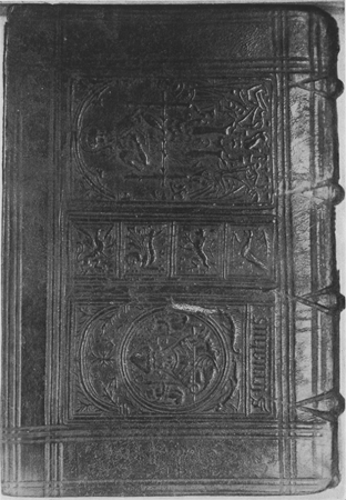 4. Band met paneelstempels voorstellend 1) een bedevaart-medaille van Sint-Servatius en 2) Sint-Jan-Baptist. (Doornik, Stadsbibliotheek, nr. 786/5). Zie bl. 146-152.